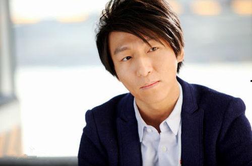 吃瓜娱乐圈大兄弟是谁,他是如何成为娱乐圈热点的？